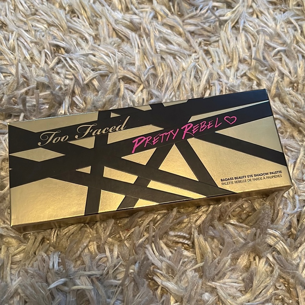 NIB too face pretty rebel eye shadow palette !
